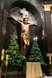 Crucifixo de Parede com Cristo em Acabamento Clássico