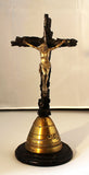 Crucifixo Suspenso em Madeira com Acabamento Natural